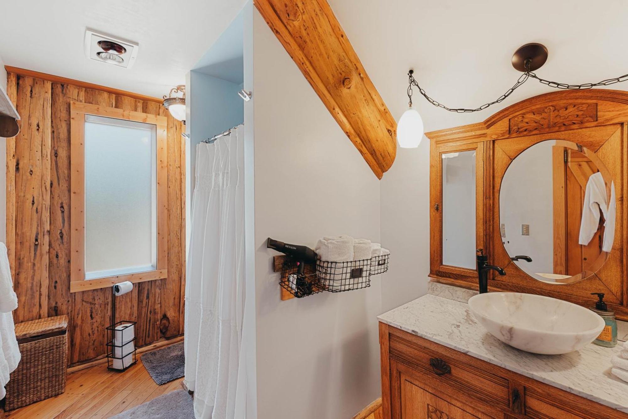 Beautiful Log Home Outside Of Sisters Exterior photo